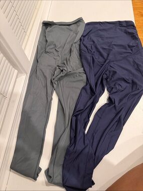 Two-Pack Stretch Leggings in Slate Gray and Navy maternity leggings